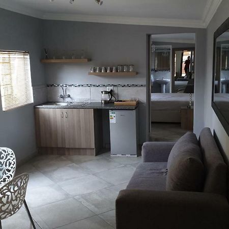 Elephant Bush Guest Cottage Alberton Exterior foto